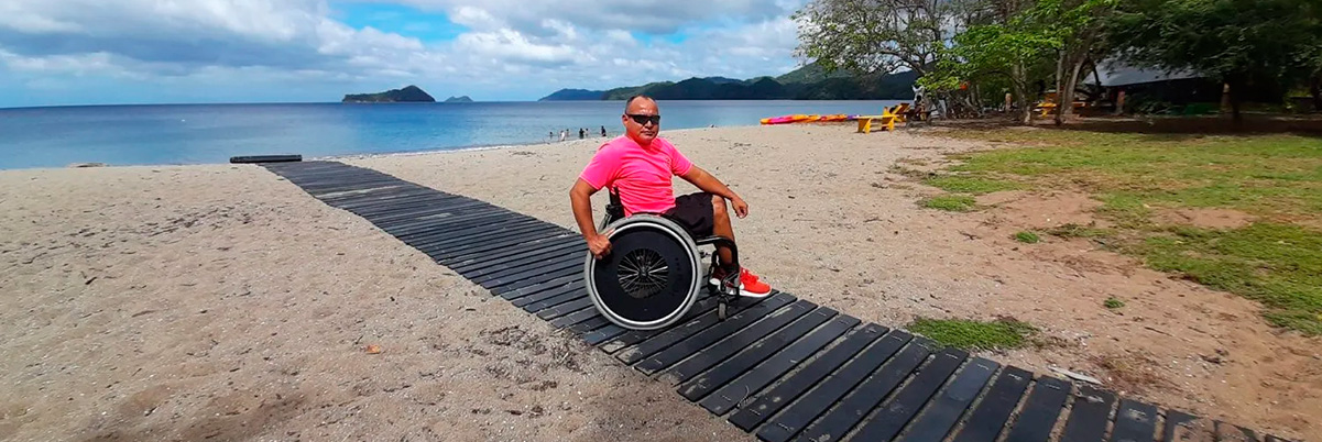 Nueva pasarela accesible en Refugio Nacional de Vida Silvestre Bahía Junquillal