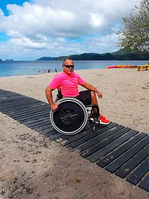Nueva pasarela accesible en Refugio Nacional de Vida Silvestre Bahía Junquillal