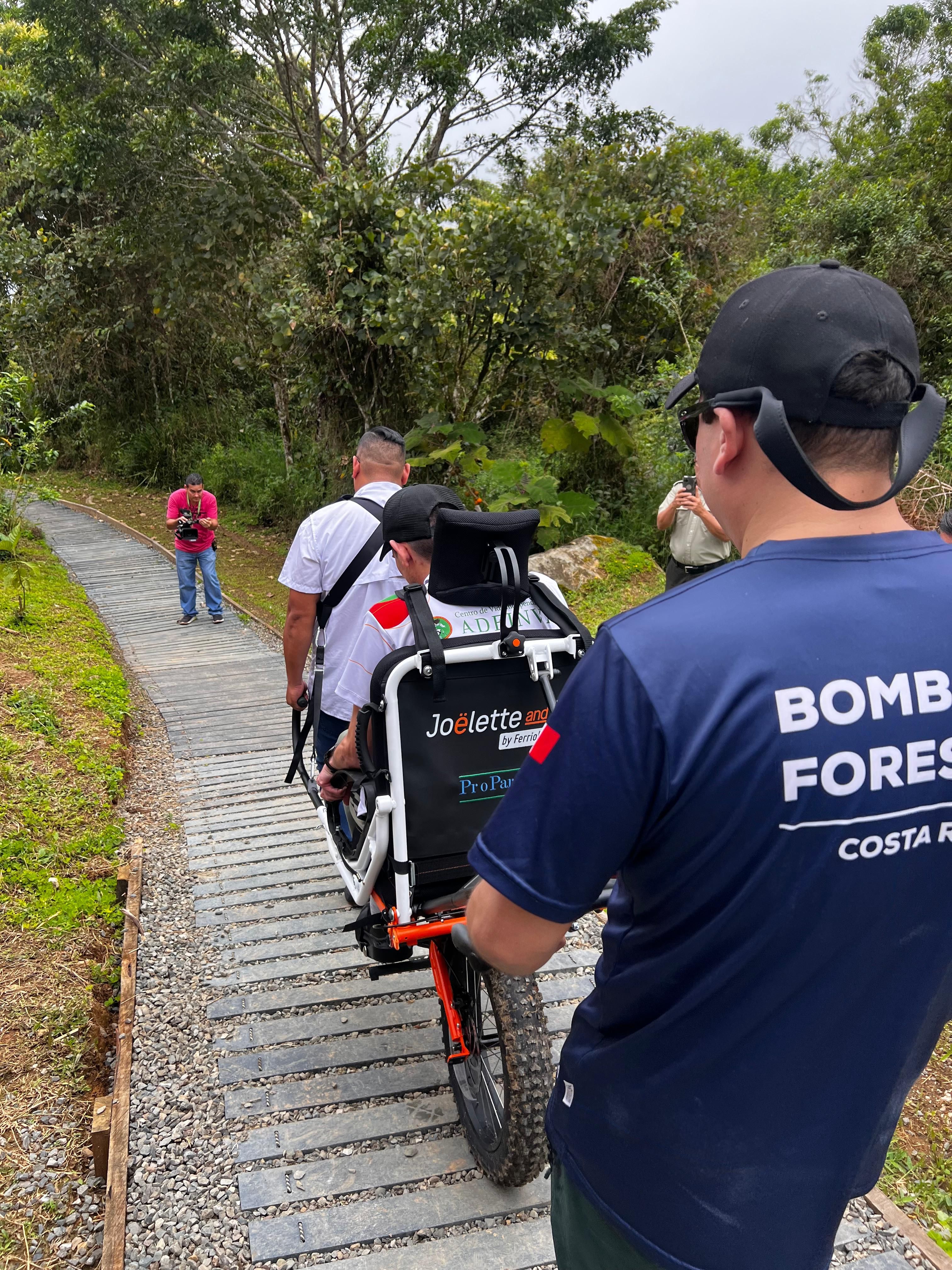Parque Internacional La Amistad inaugura pasarela inclusiva para acercar la naturaleza a todas las personas